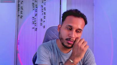 SubmissiveHorny live cam on Cam4