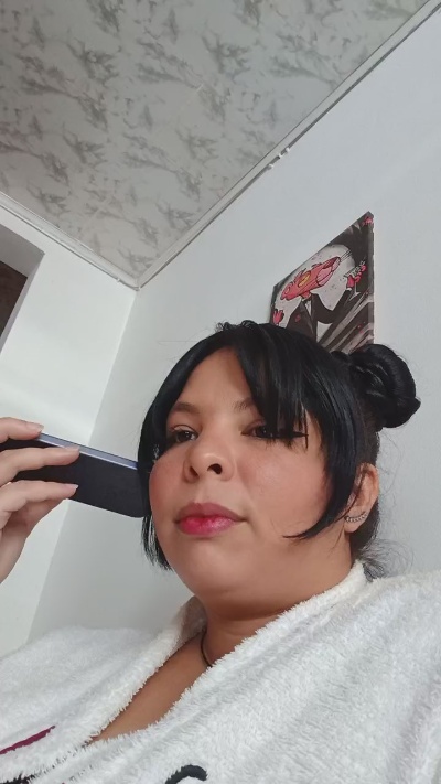 Submissive__ live cam on Cam4