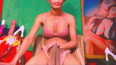 Suck_my_own_dck live cam on Cam4