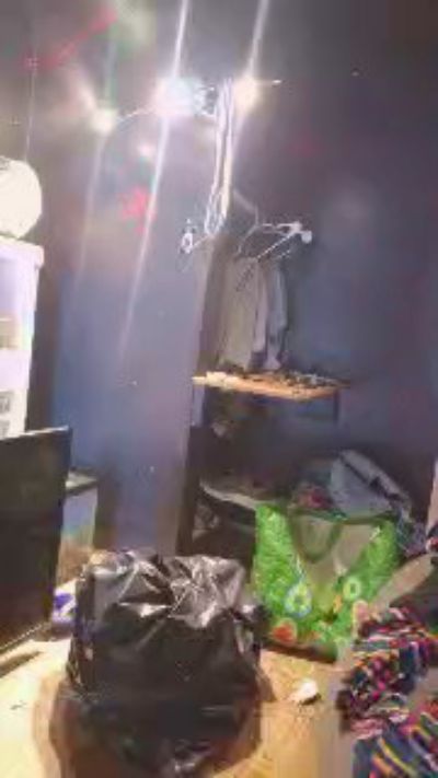 Suckme live cam on Cam4