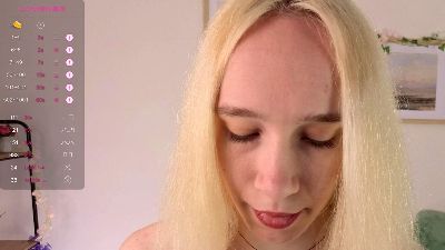 Sue_Holland live cam on Cam4