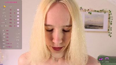Sue_Holland live cam on Cam4