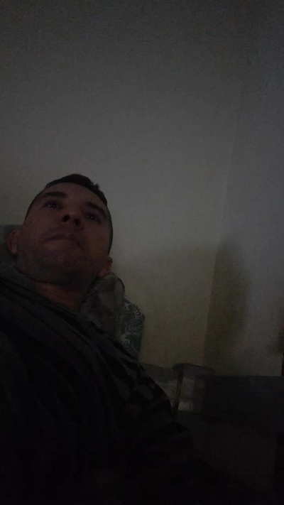 Sueliton8 live cam on Cam4