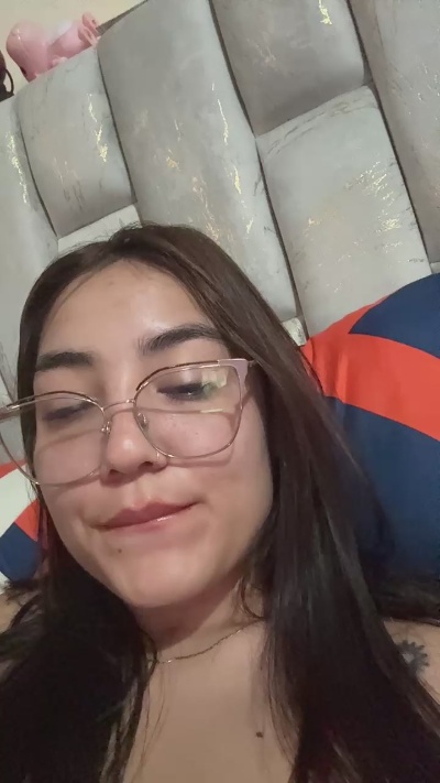 SugeyLopeztwo live cam on Cam4