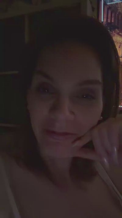 Summer80h live cam on Cam4