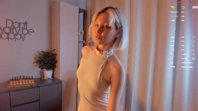 Summer_Lilac live cam on Cam4
