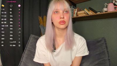 Summer_Lilac live cam on Cam4