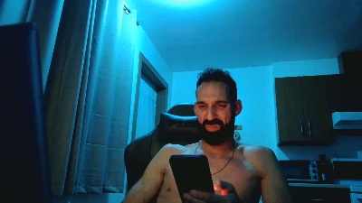 SunnyJames live cam on Cam4