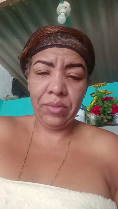 Sureyalove live cam on Cam4