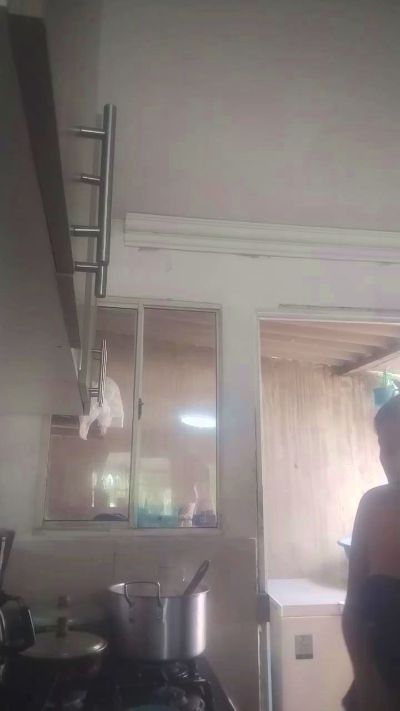 Sureyalove live cam on Cam4