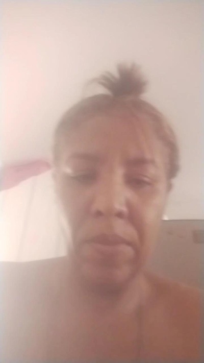 Sureyalove live cam on Cam4