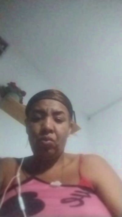 Sureyalove live cam on Cam4