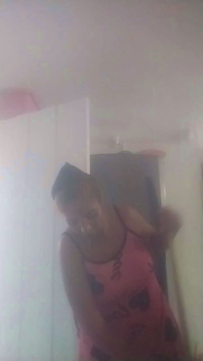 Sureyalove live cam on Cam4