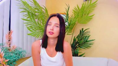 SusannahFluette webcam