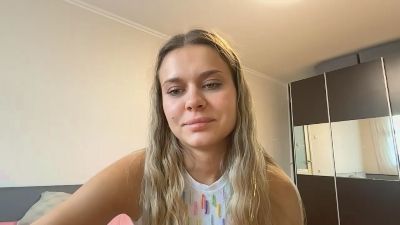 SusannePiek live cam on Cam4