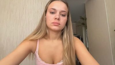 SusannePiek live cam on Cam4