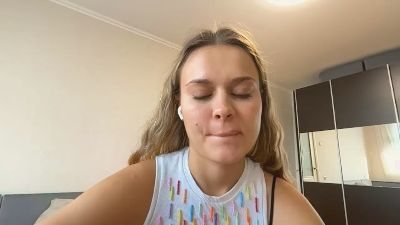 SusannePiek live cam on Cam4