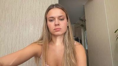 SusannePiek live cam on Cam4