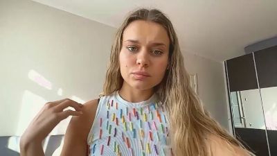SusannePiek live cam on Cam4