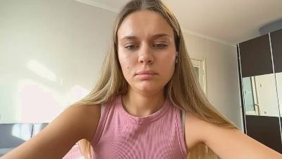 SusannePiek live cam on Cam4