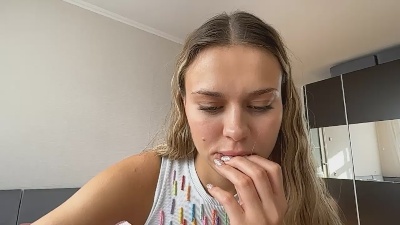 SusannePiek live cam on Cam4