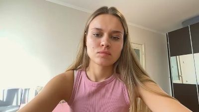 SusannePiek live cam on Cam4