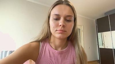 SusannePiek live cam on Cam4