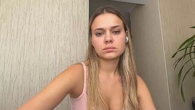 SusannePiek live cam on Cam4