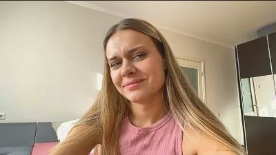 SusannePiek live cam on Cam4