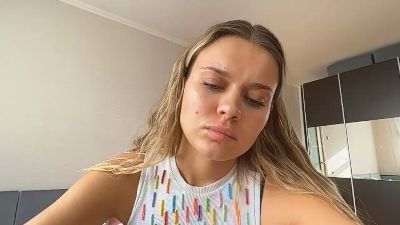 SusannePiek live cam on Cam4