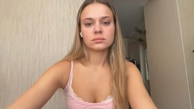 SusannePiek live cam on Cam4