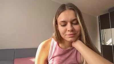 SusannePiek live cam on Cam4