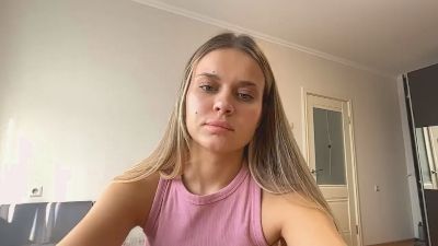 SusannePiek live cam on Cam4