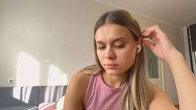 SusannePiek live cam on Cam4