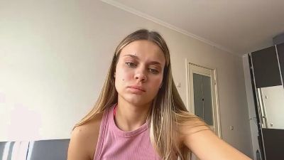 SusannePiek live cam on Cam4