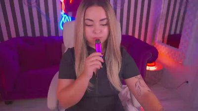 SusieWood live cam on Cam4