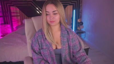 SusieWood live cam on Cam4