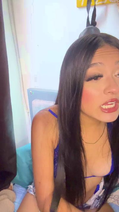 Sussimendez live cam on Cam4