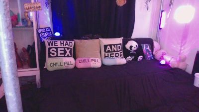 SuusenGuus live cam on Cam4