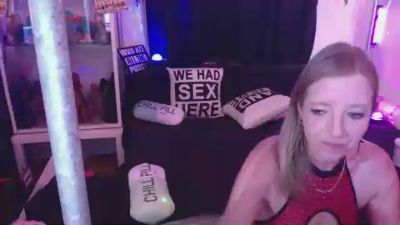 SuusenGuus live cam on Cam4