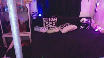 SuusenGuus live cam on Cam4