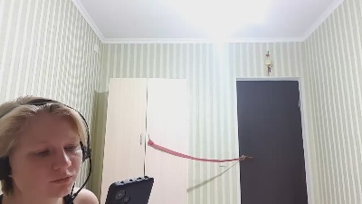 SuzannaRadics live cam on Cam4
