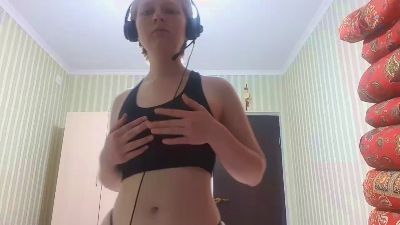 SuzannaRadics live cam on Cam4
