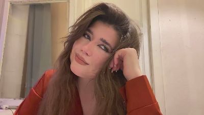 SuzetteBodley live cam on Cam4