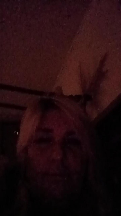 Suzi live cam on Cam4