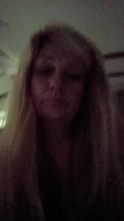 Suzi live cam on Cam4