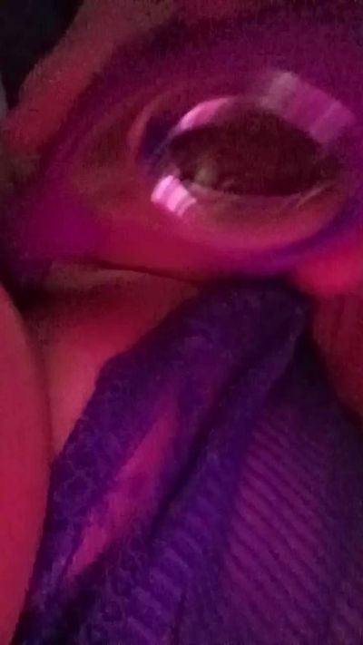 Suzi live cam on Cam4