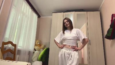 SuziLarde live cam on Cam4