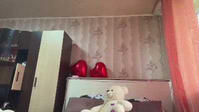 SuziLarde live cam on Cam4