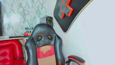 Suzume_mendez live cam on Cam4